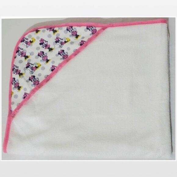 New Robe & Towels Bath Set Kid Baby 0-9 Months Girl Gray White Mini 4 Piece NWT - Picture 12 of 16